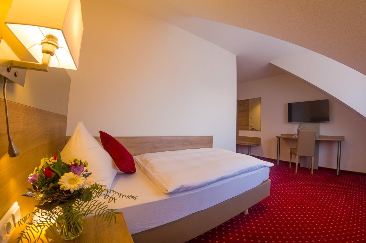 Isny im Allgäu Hotel Restaurant Baeren מראה חיצוני תמונה
